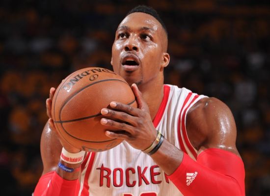 将镜头拉回 将镜头拉回